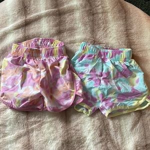 Like new! Size 4/5 but fits smaller. Comfortable play shorts for any occasion!